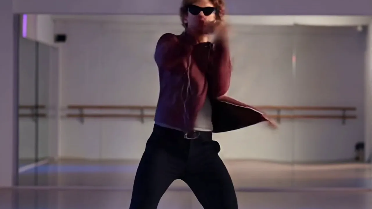 Two dance: Buat Video Template PixVerse V6